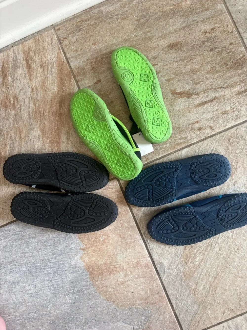 Swim/water shoes boys 4/5 bundle of 3 1 NWT 2 NWOT black blue green